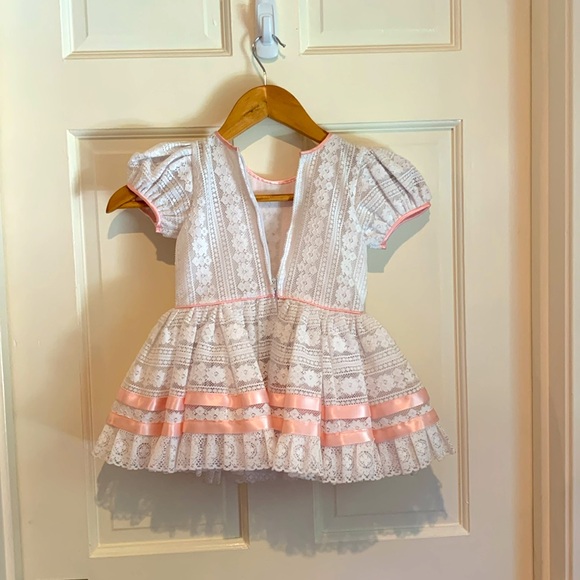 Little Girls, white and pink, lace dress size 3 - Picture 6 of 7